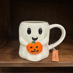 NWT 2023 Halloween Ghost Mug Holding a Pumpkin